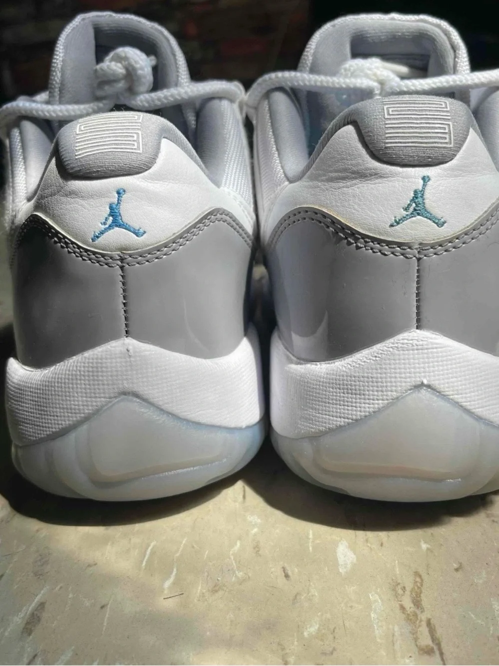 Air Jordan 11 Retro Lows Cement Gray Sz 10.5